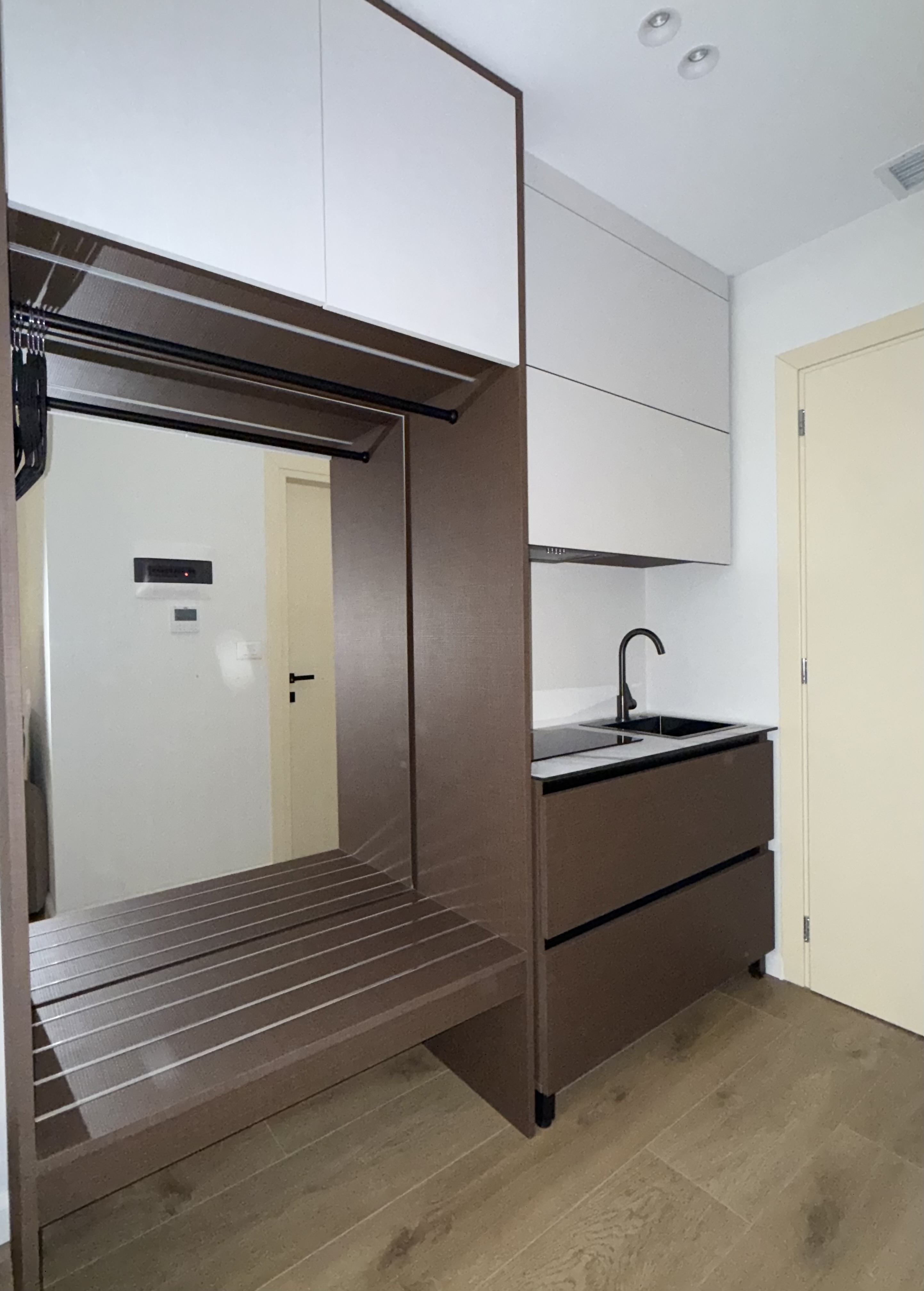 Apartment kitchenette at GM Residence
